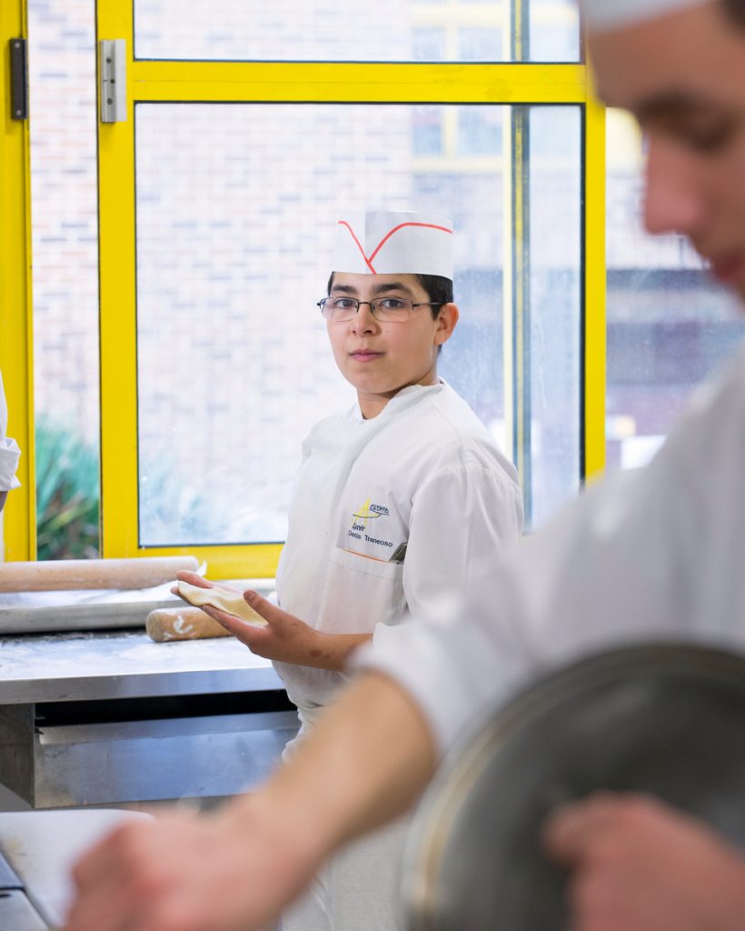 Portrait au travail, Lycée professionnel Escoffier d'Eragny sur Oise.