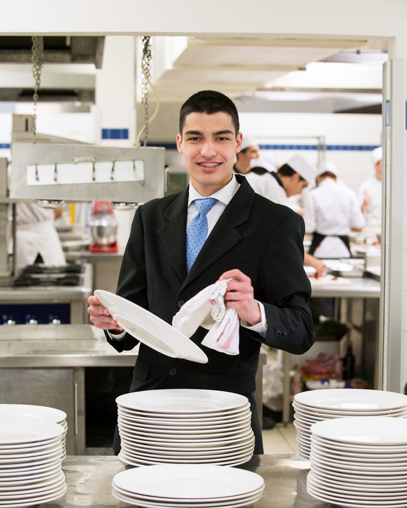 Portrait au travail, Lycée professionnel Escoffier d'Eragny sur Oise.