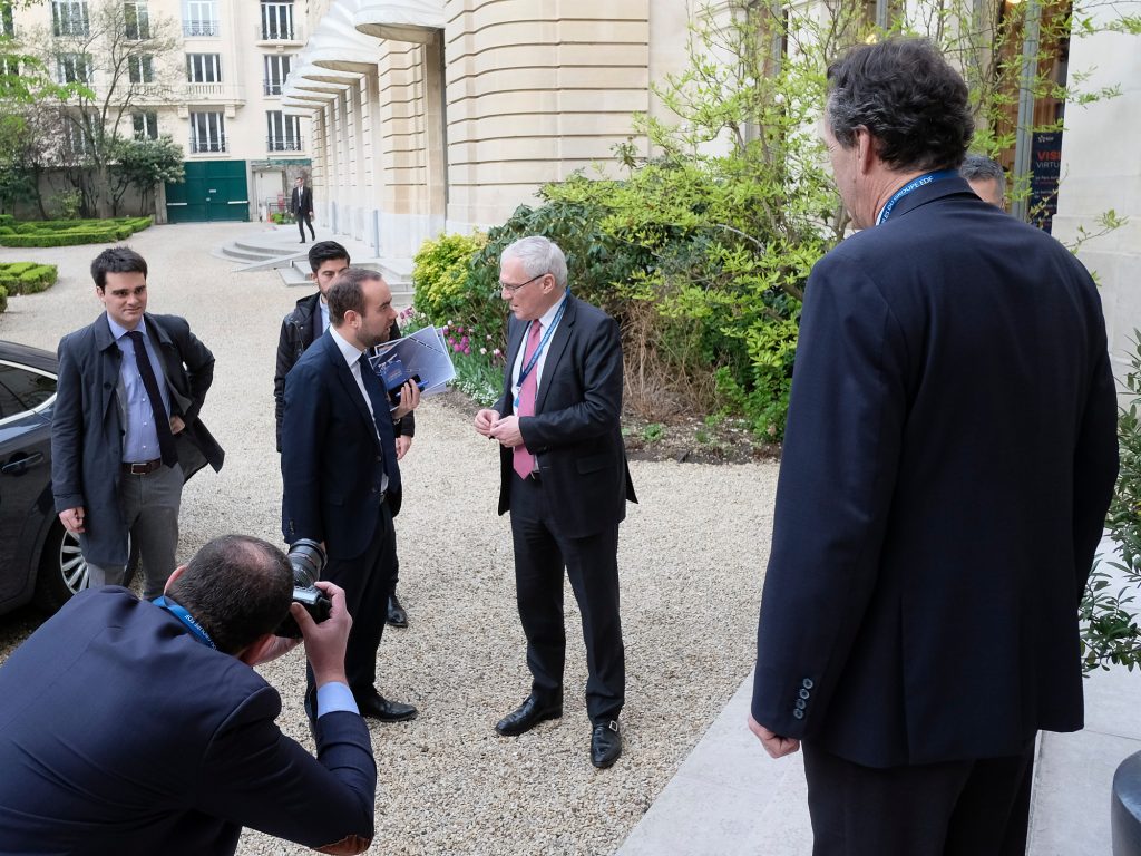 Portrait séance plénières photographe corporate Paris Jean-Bernard Lévy